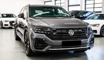 Volkswagen Touareg 3.0 V6 full