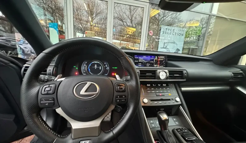 Lexus IS 300 full