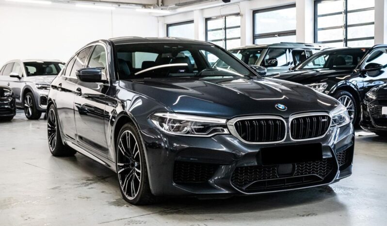 BMW M5 xDrive full