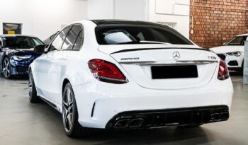 Mercedes Benz C63 AMG full