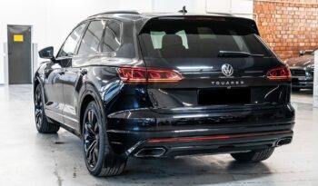 Volkswagen Touareg full