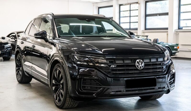 Volkswagen Touareg full