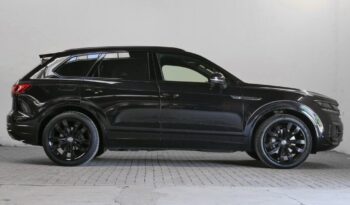 Volkswagen Touareg R-Line full